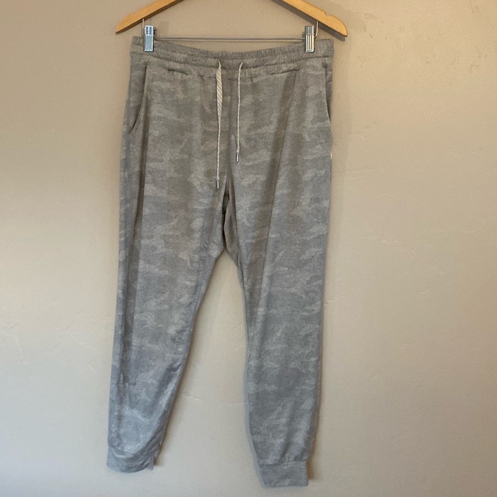Vuroi Performance Jogger size M